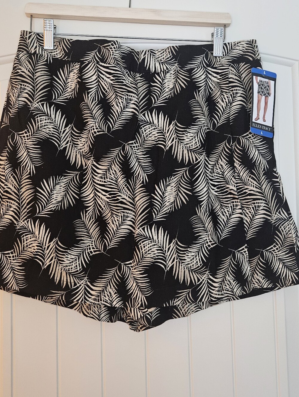 NWT Ellen Tracy Linen Blend Tropical Palm Leaf Design Wrap Shorts Skort Size L